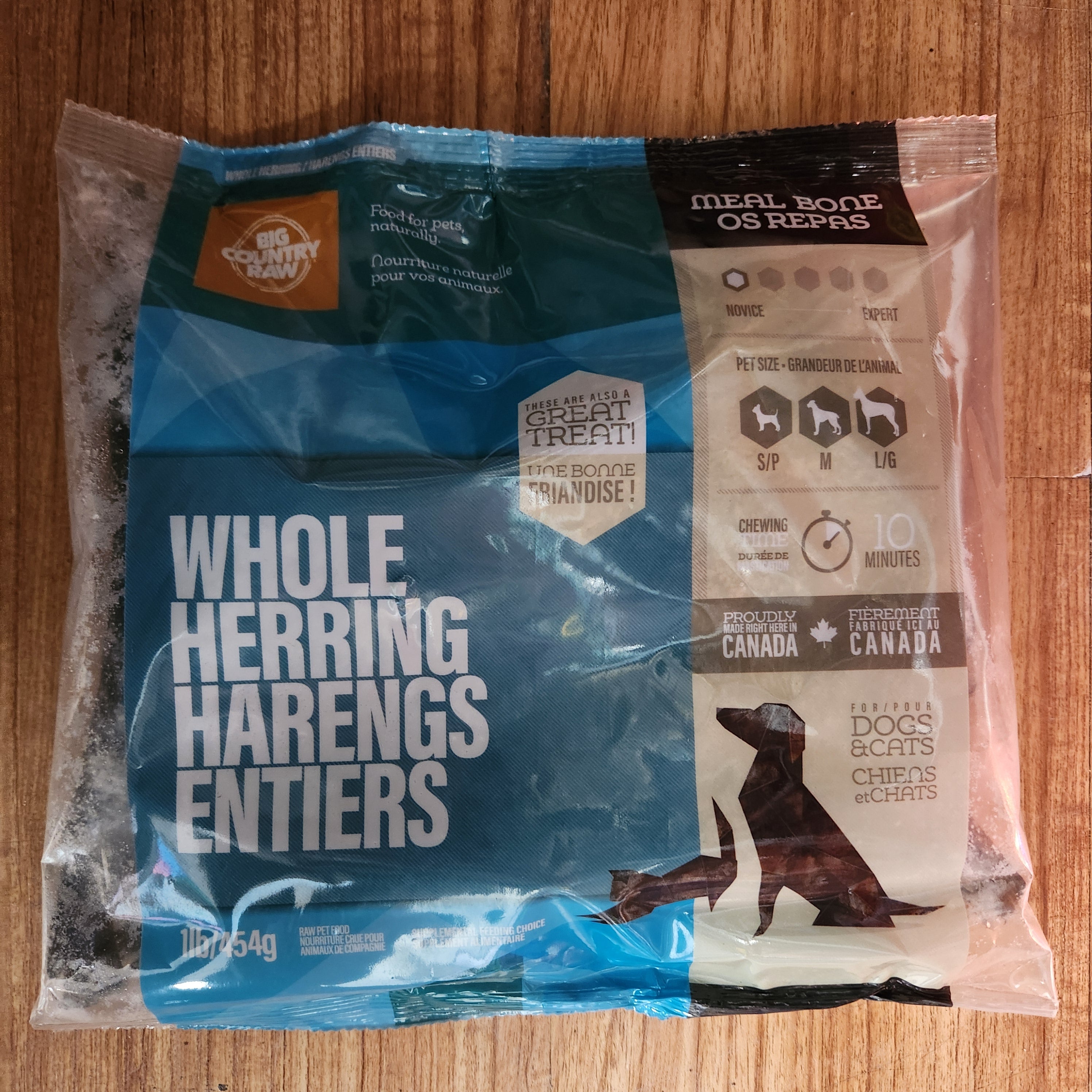 Big Country Raw Frozen Whole Herring Harengs Entiers Meal Bone 1lb