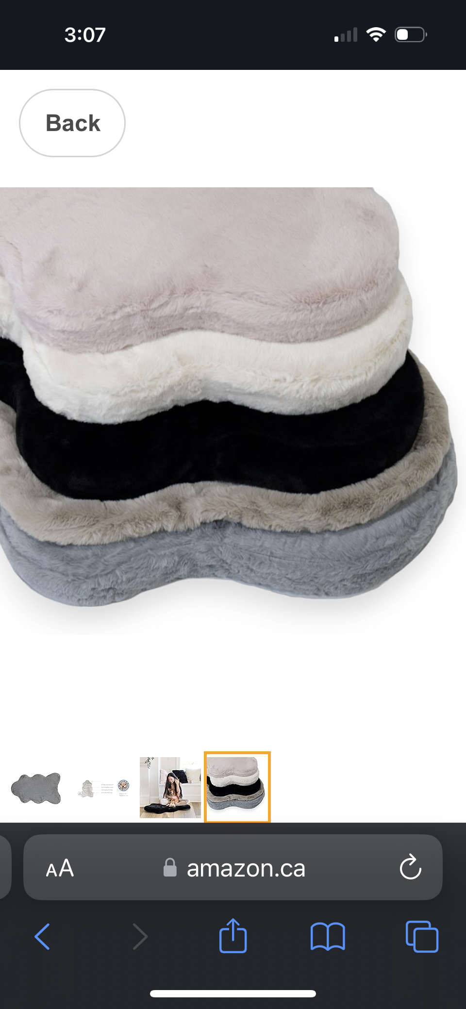4 Cats & Dogs European Grade Faux Fur Hide Pet Bed, 500g