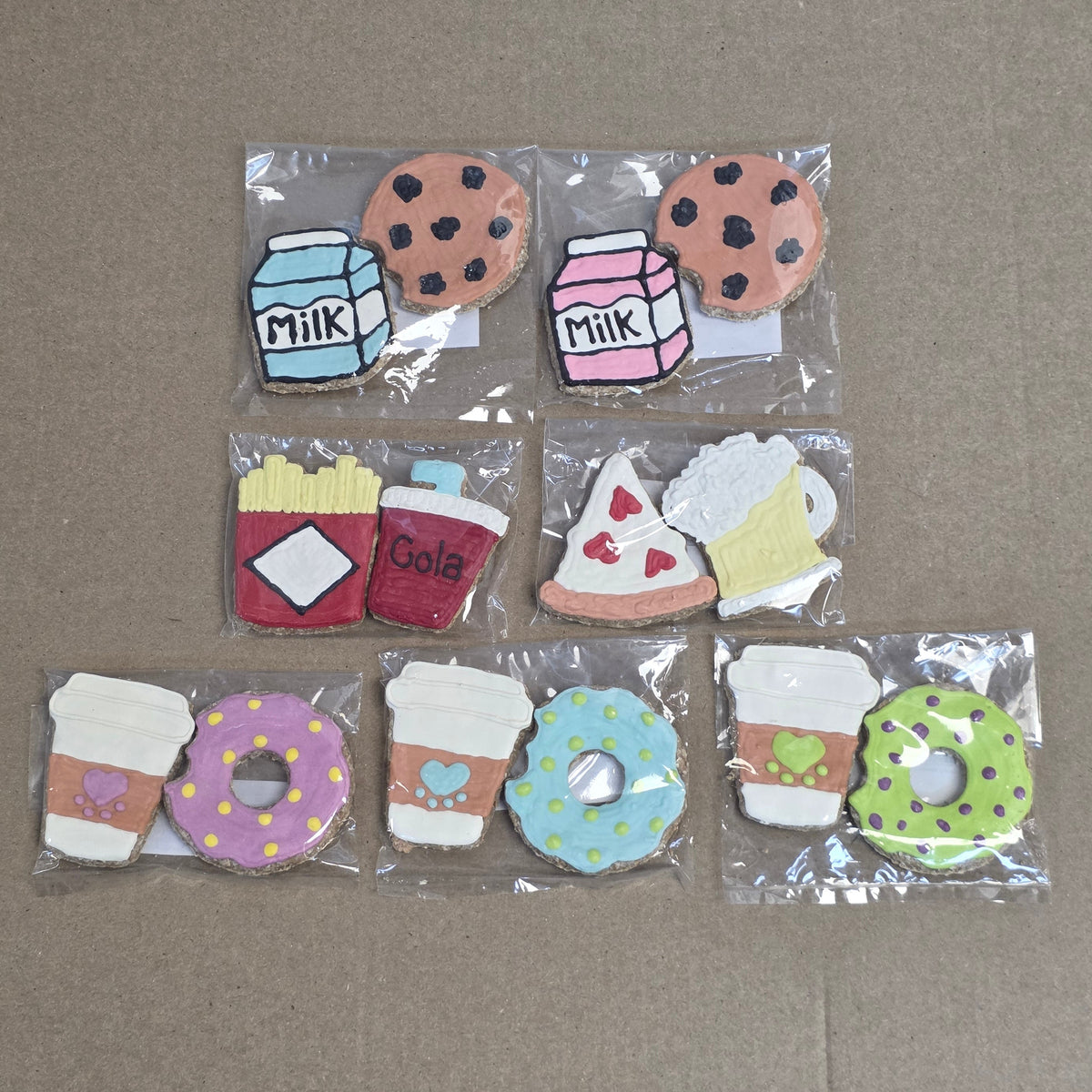Eva's Doggy Treats, Iced Cookies, 2-pack, 42g