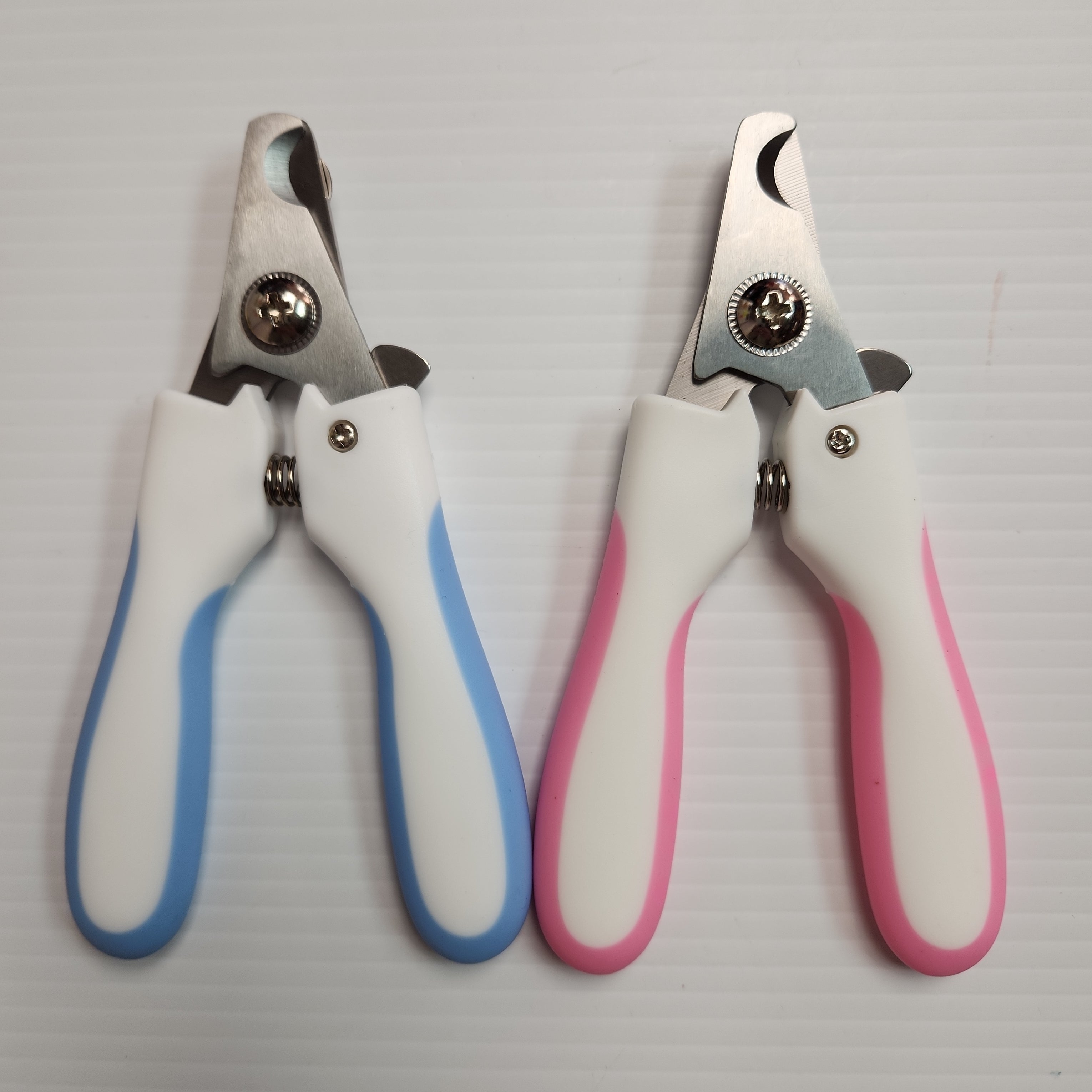 Deluxe Nail Clippers with Guard For Dogs Pink or Blue